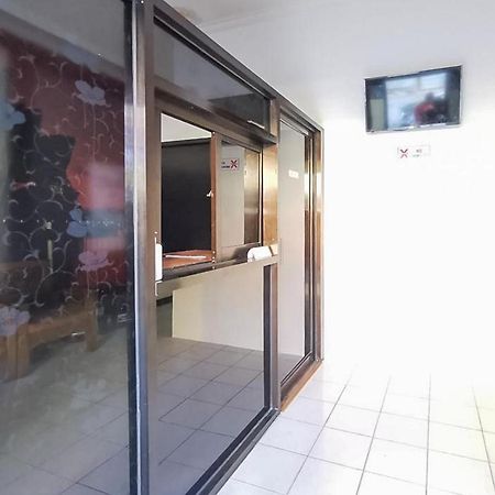 Good Sleep Balikpapan Mitra Reddoorz Hotel Exterior foto