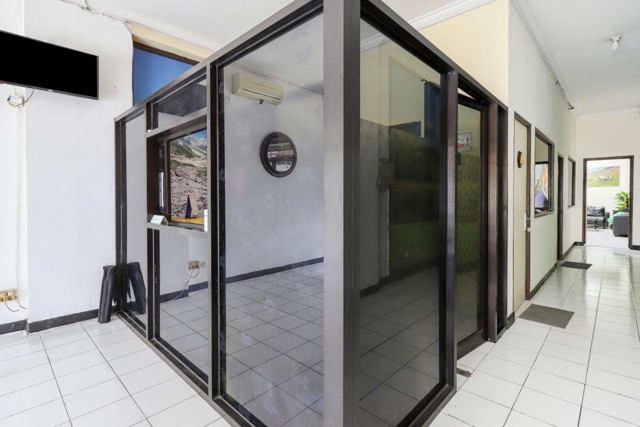 Good Sleep Balikpapan Mitra Reddoorz Hotel Exterior foto