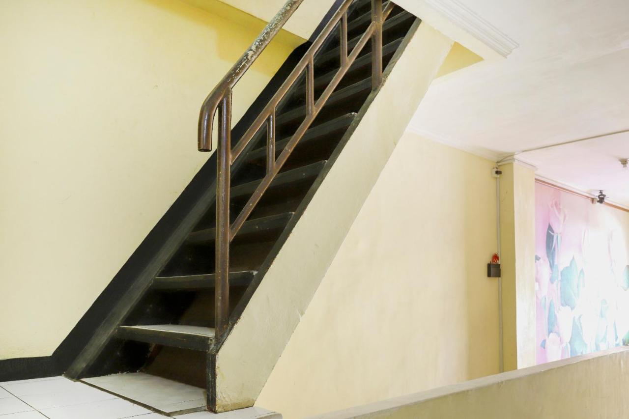 Good Sleep Balikpapan Mitra Reddoorz Hotel Exterior foto