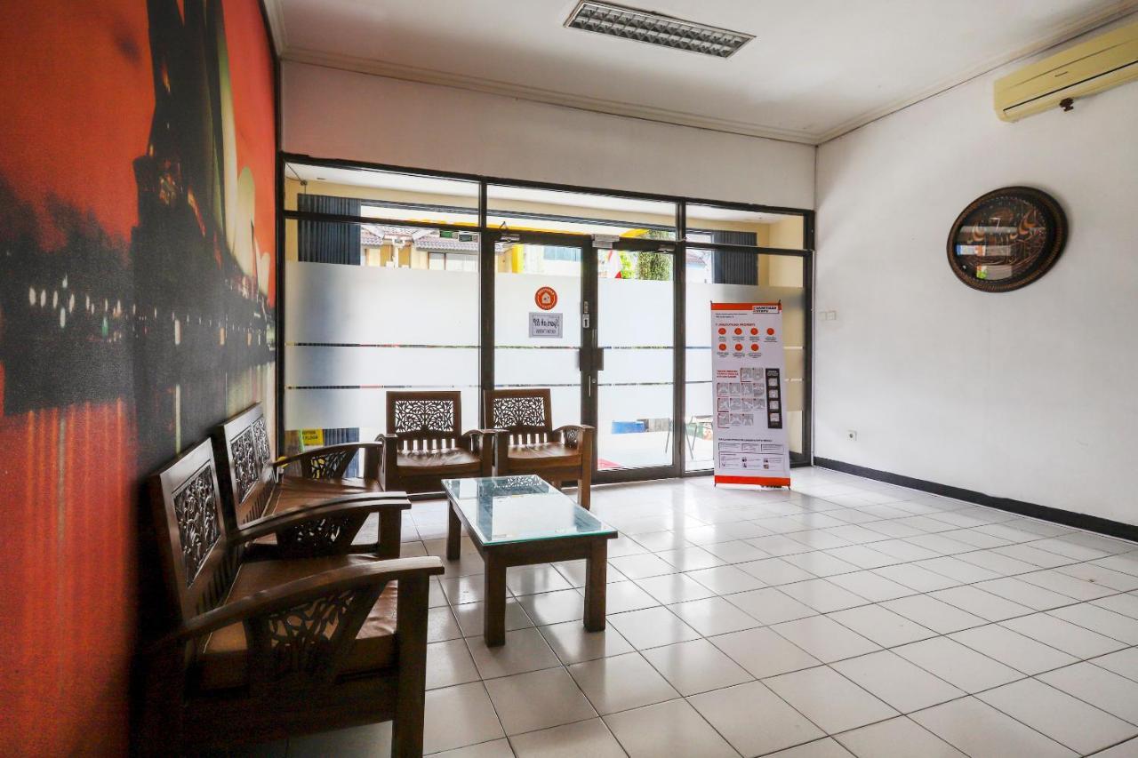 Good Sleep Balikpapan Mitra Reddoorz Hotel Exterior foto