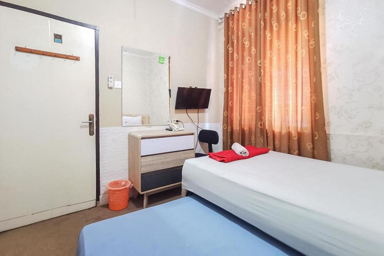 Good Sleep Balikpapan Mitra Reddoorz Hotel Exterior foto