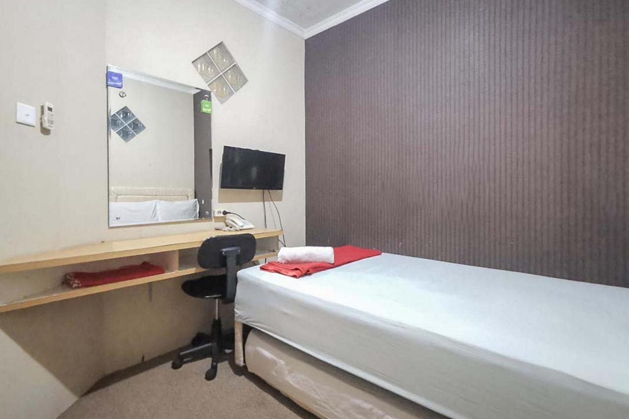 Good Sleep Balikpapan Mitra Reddoorz Hotel Exterior foto